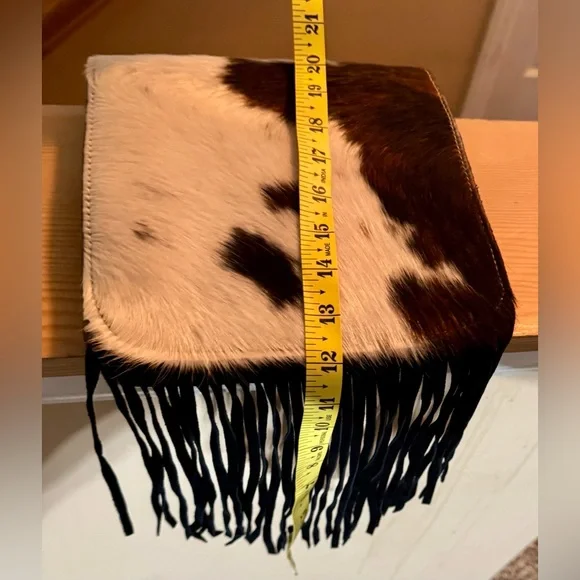 🌿 Patricia Nash Cow Print Granada Crossbody Bag 🌿 - Picture 4 of 13